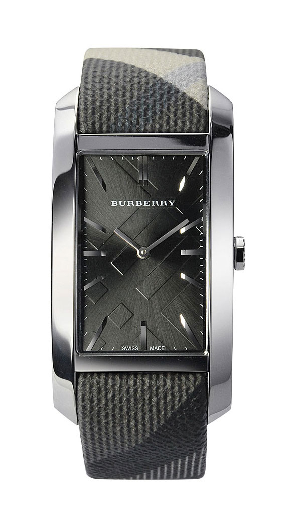 Burberry Heritage BU9405 Burberry Heritage BU9405Наручные часы<br>Швейцарские часы Burberry Heritage BU9405<br><br>Пол: Женские<br>Страна-производитель: Швейцария<br>Механизм: Кварцевый<br>Материал корпуса: Сталь<br>Материал ремня/браслета: Пластик<br>Водозащита, диапазон: 20 - 100 м<br>Стекло: Сапфировое<br>Толщина корпуса: 7 мм<br>Стиль: Классика