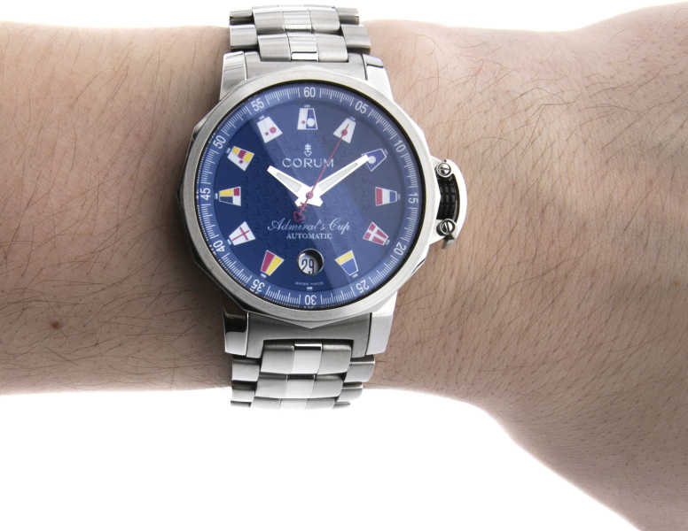 Corum Admiral's Cup 01.0003 Corum Admiral's Cup 01.0003