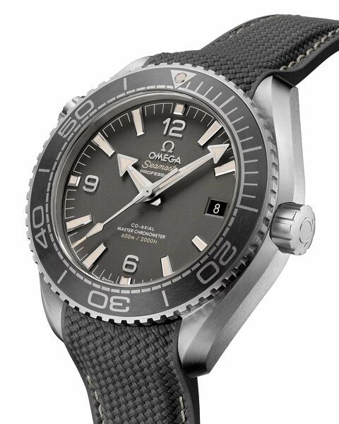 Omega Seamaster Planet Ocean 600M 215.32.44.21.01.002 Omega Seamaster Planet Ocean 600M 215.32.44.21.01.002