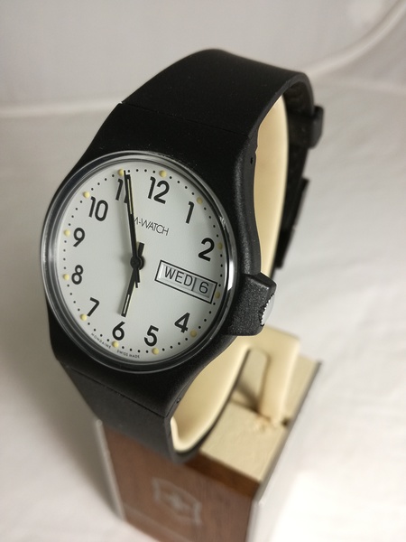 M-Watch Mondaine Core 42 A470 ADA M-Watch Mondaine Core 42 A470 ADA