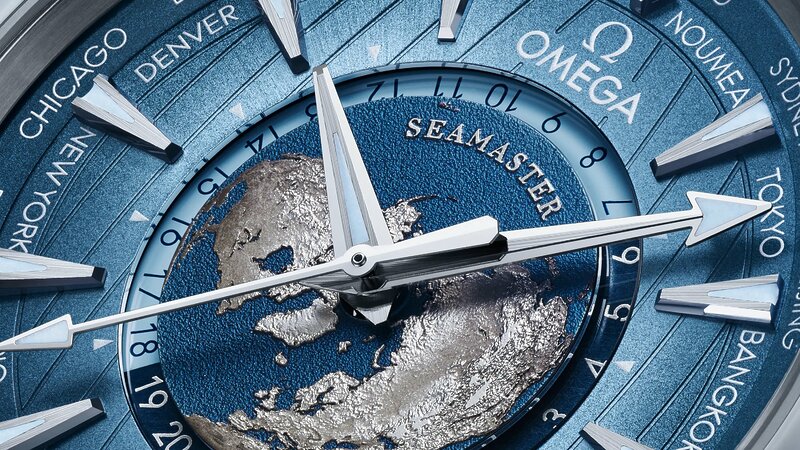 Omega Seamaster Aqua Terra 150M GMT Worldtimer Summer Blue 220.10.43.22.03.002