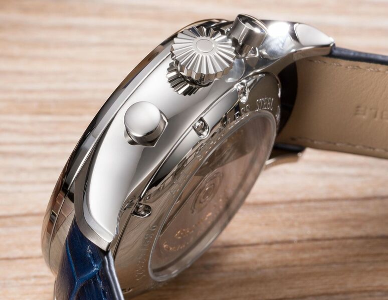 Aerowatch Les Grandes Classiques Chrono Day-Date 61989 AA01