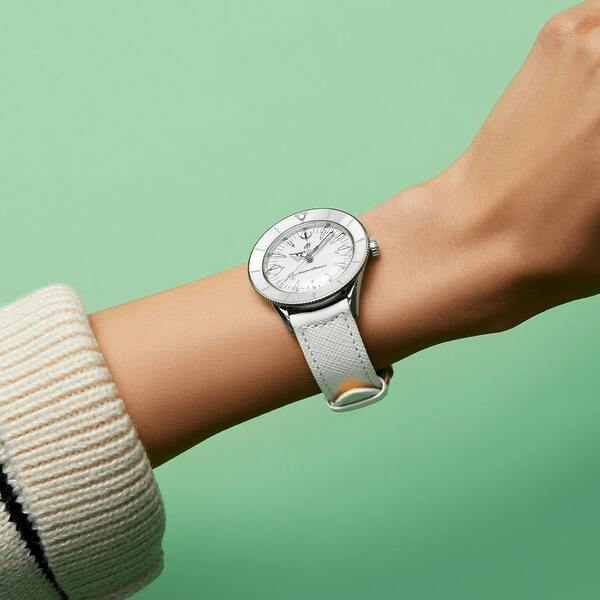 Breitling Superocean Heritage '57 Pastel Paradise A10340A71A1X1 Breitling Superocean Heritage '57 Pastel Paradise A10340A71A1X1