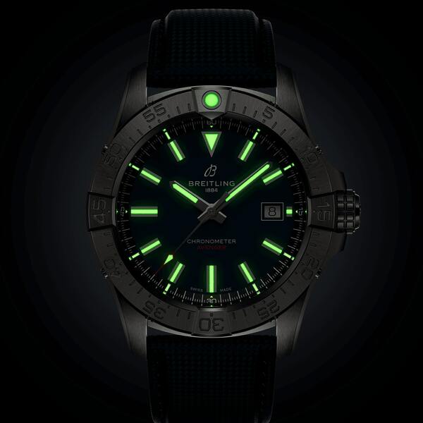 Breitling Avenger Automatic 42 A17328101C1X1