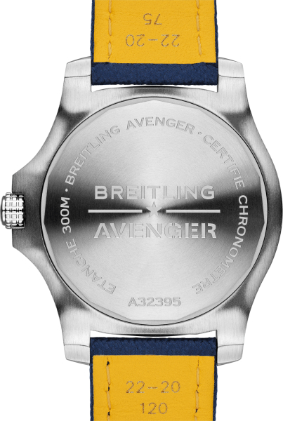 Breitling Avenger Automatic GMT 45 A32395101C1X1