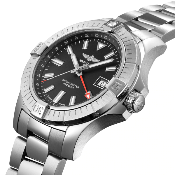 Breitling Avenger Automatic GMT 43 A32397101B1A1