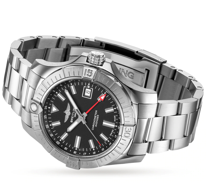 Breitling Avenger Automatic GMT 43 A32397101B1A1