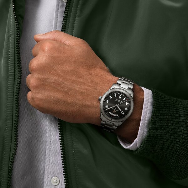 Breitling Aviator 8 Automatic Day & Date 41 A45330101B1A1 Breitling Aviator 8 Automatic Day & Date 41 A45330101B1A1