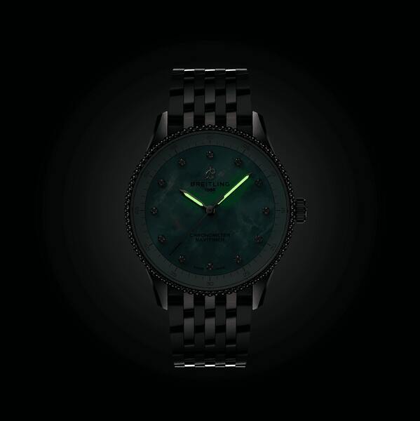 Breitling Navitimer 32 A77320171C1A1 Breitling Navitimer 32 A77320171C1A1