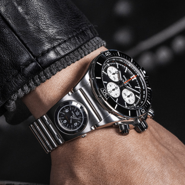 Breitling Super Chronomat B01 44 AB0136251B1A2 Breitling Super Chronomat B01 44 AB0136251B1A2