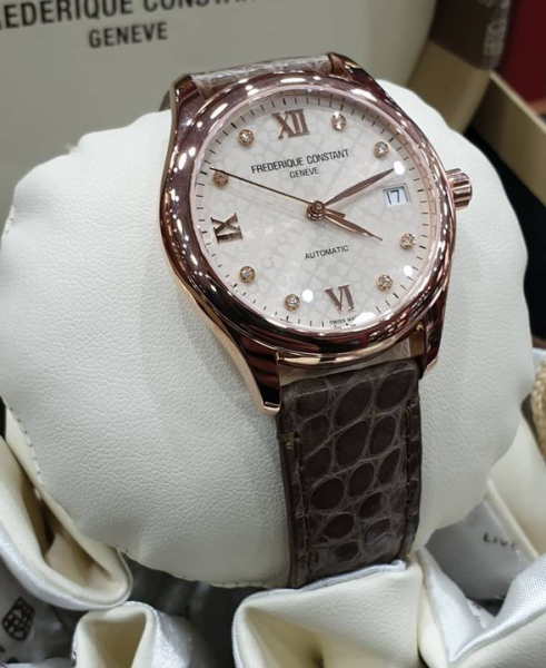 Frederique Constant Classics Ladies Automatic FC-303LGD3B4 Frederique Constant Classics Ladies Automatic FC-303LGD3B4