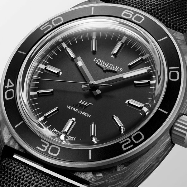 Longines Heritage Ultra-Chron Carbon L2.839.4.52.2