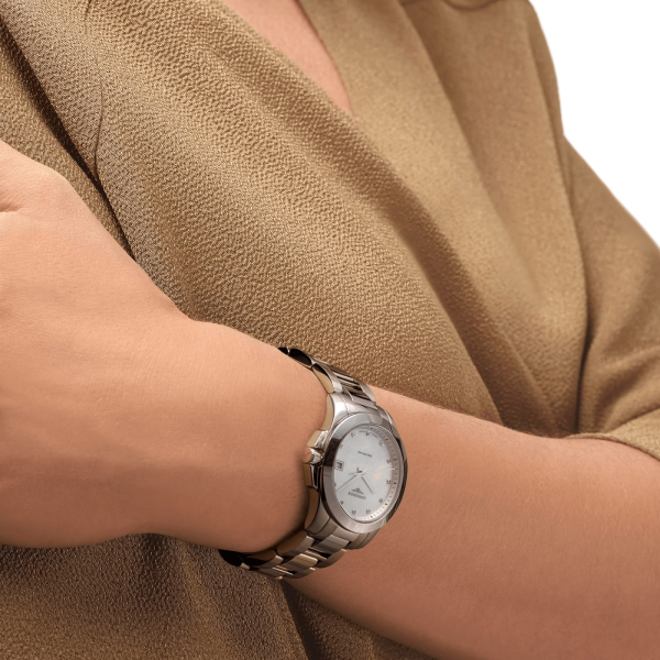 Longines Conquest L3.377.4.87.6 Longines Conquest L3.377.4.87.6