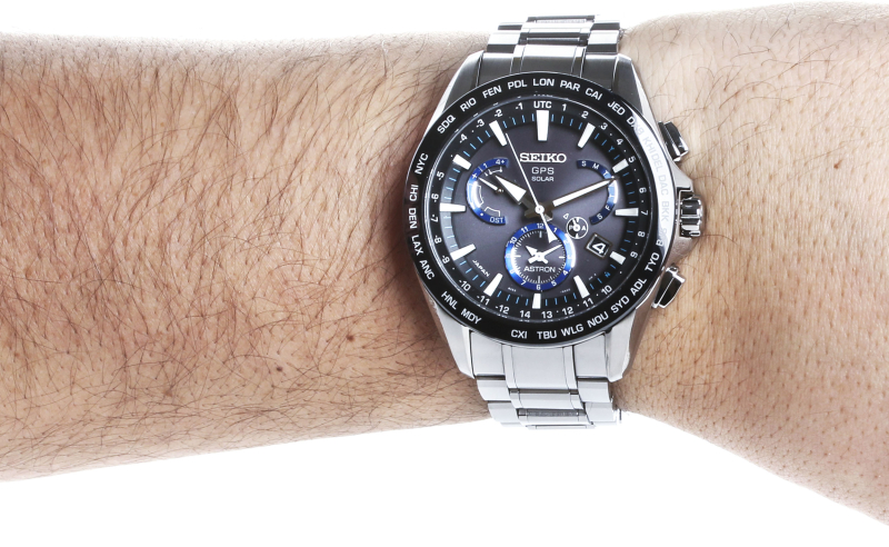 Seiko Astron SSE107J1