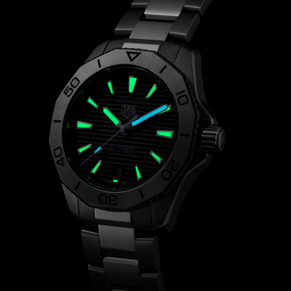TAG Heuer Aquaracer Professional 200 WBP2110.BA0627 TAG Heuer Aquaracer Professional 200 WBP2110.BA0627