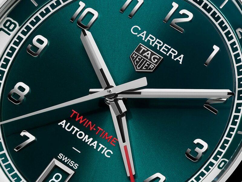 TAG Heuer Carrera Date Twin-Time WDA2114.BA0043 TAG Heuer Carrera Date Twin-Time WDA2114.BA0043